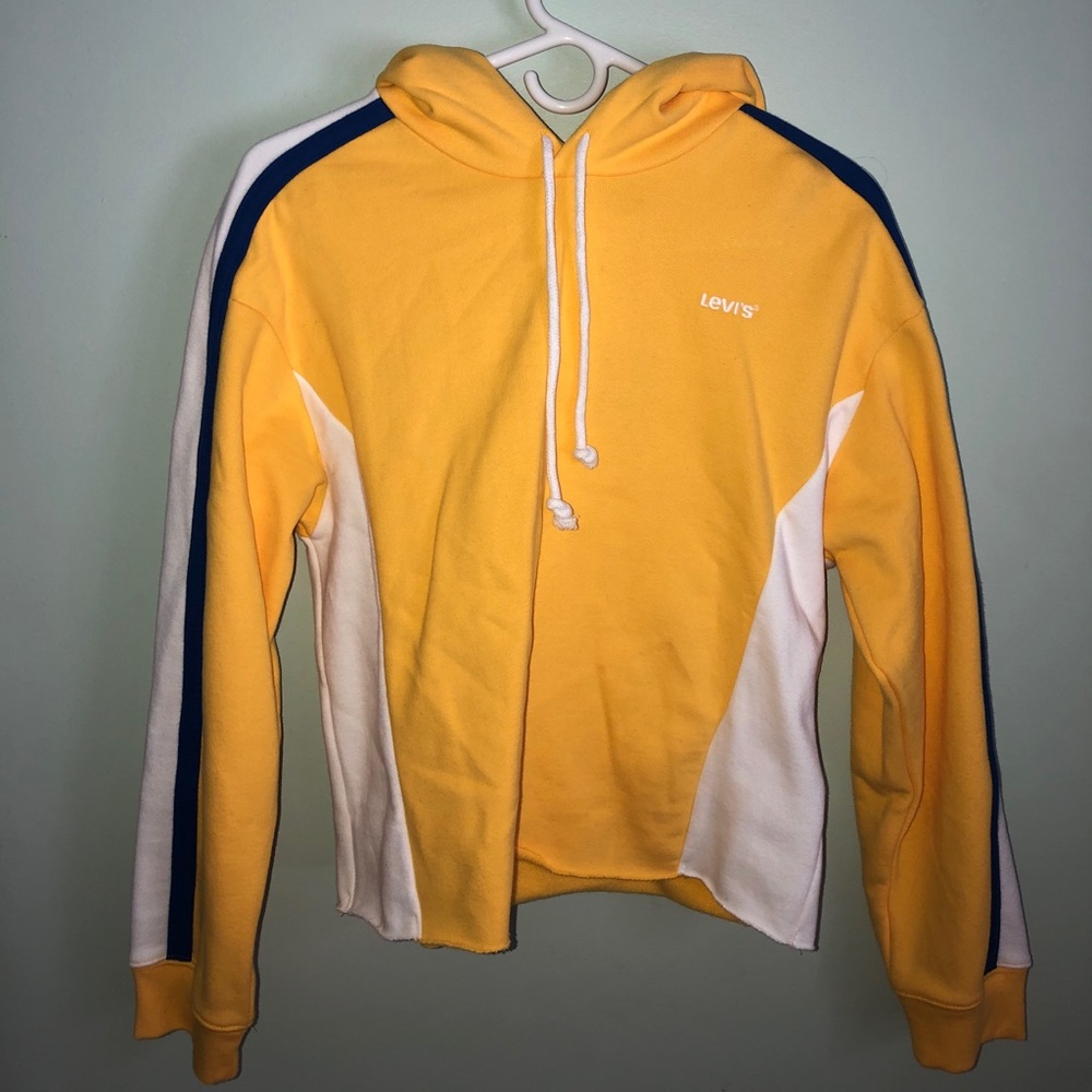 Levi’s cropped hoodie